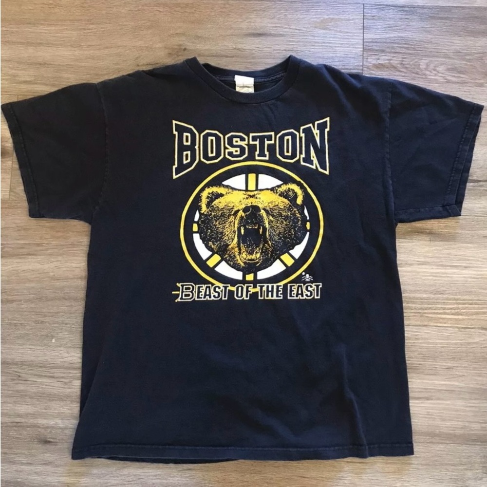 Boston Bruins - Beast Of The East Shirt - LARGE - Delta Pro Weight Tag